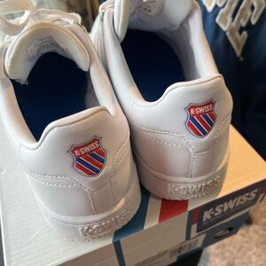 K-Swiss Woman’s Classic Heritage Sneakers